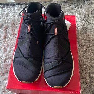 Puma Sneakers Size: 9